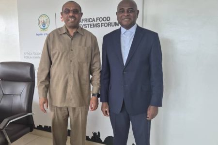 H. E. Hailemariam Dessalegn , former Prime Minister of Ethiopia and Co-Founder ( with H.E. Paul Kagame ) of the African School of Governance – ASG